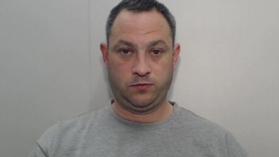 Oldham man who stabbed his partner in her neck will spend longer in prison