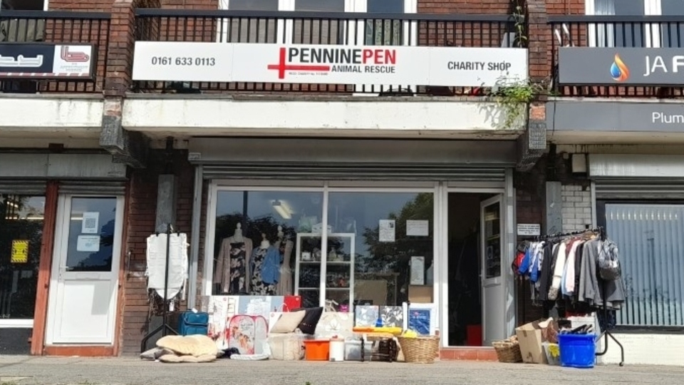 Employee's purse stolen during Oldham charity shop theft