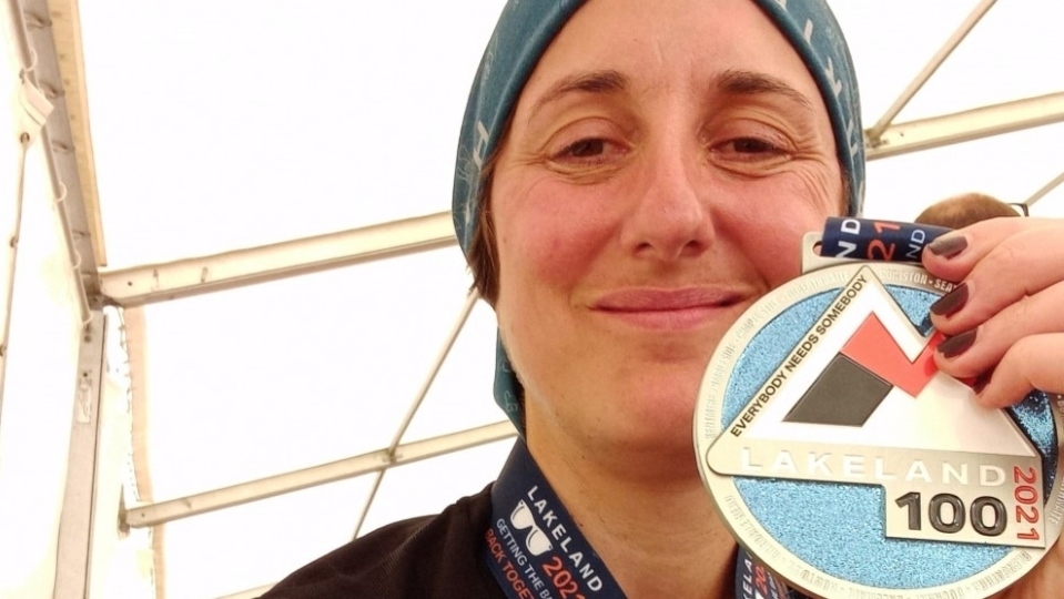 Mossley runner Victoria completes second 100-mile race for homelessness charity