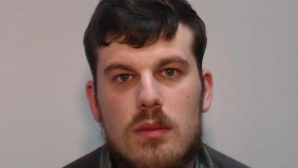 Appeal to trace wanted Oldham man