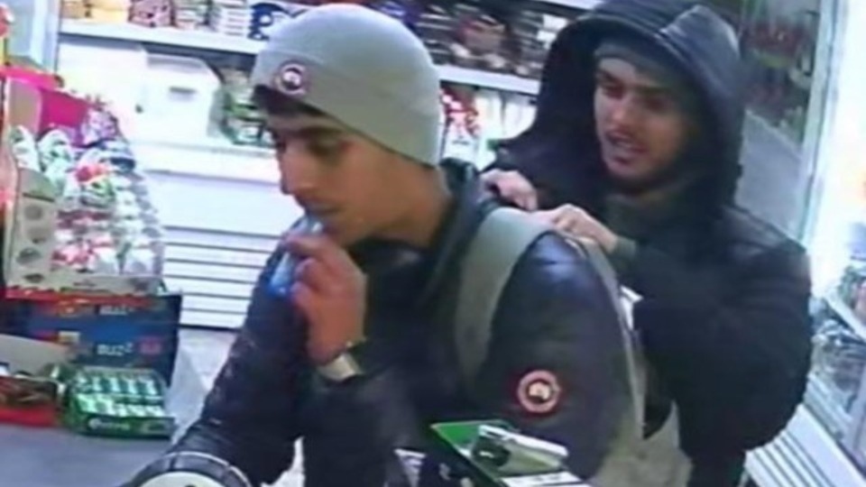 Man knocked unconscious in Oldham attack