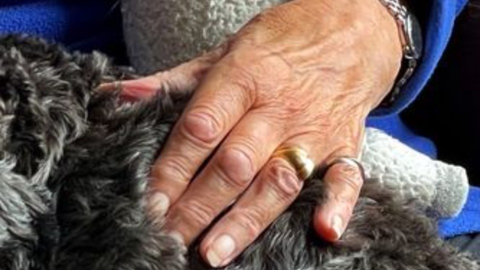 Distraught daughter's plea to 'cruel' thief after dying mum's ring is stolen from her finger at Royal Oldham hospital