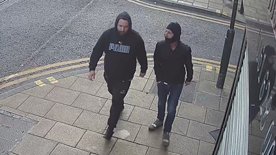 Woman robbed at knifepoint in Oldham
