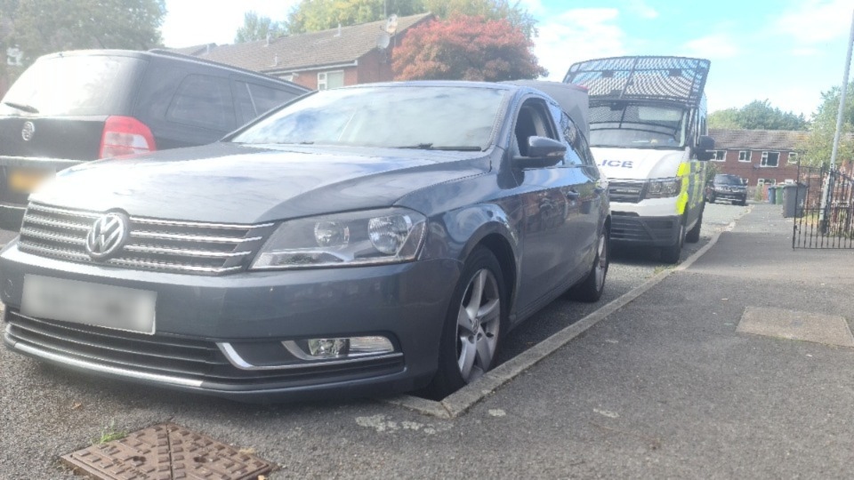 Car seized by police after reports it was being used to sell drugs from