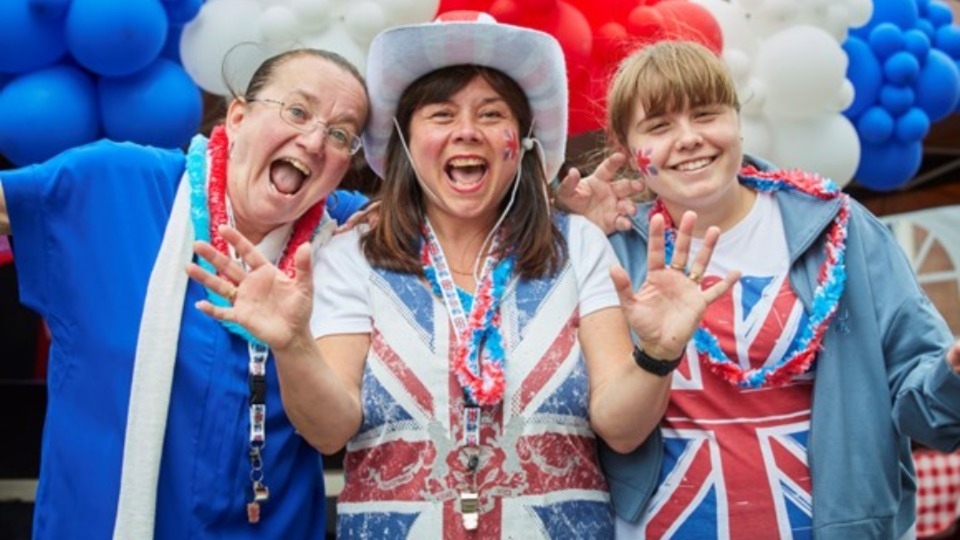 King Charles' coronation set to bring Oldham together