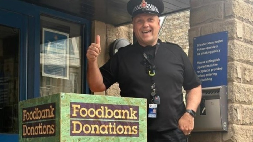 Saddleworth neighbourhood police team sets up foodbank collections