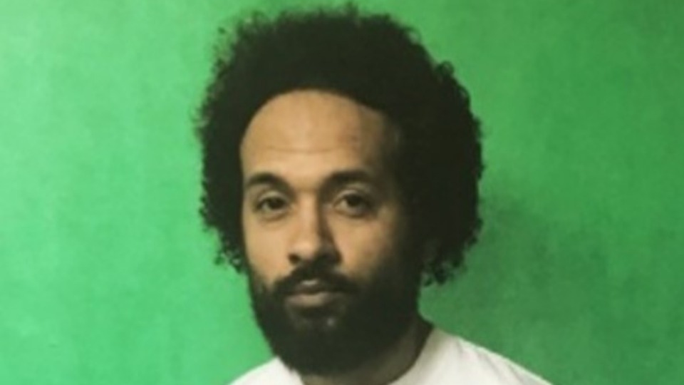 Wanted man has Oldham links