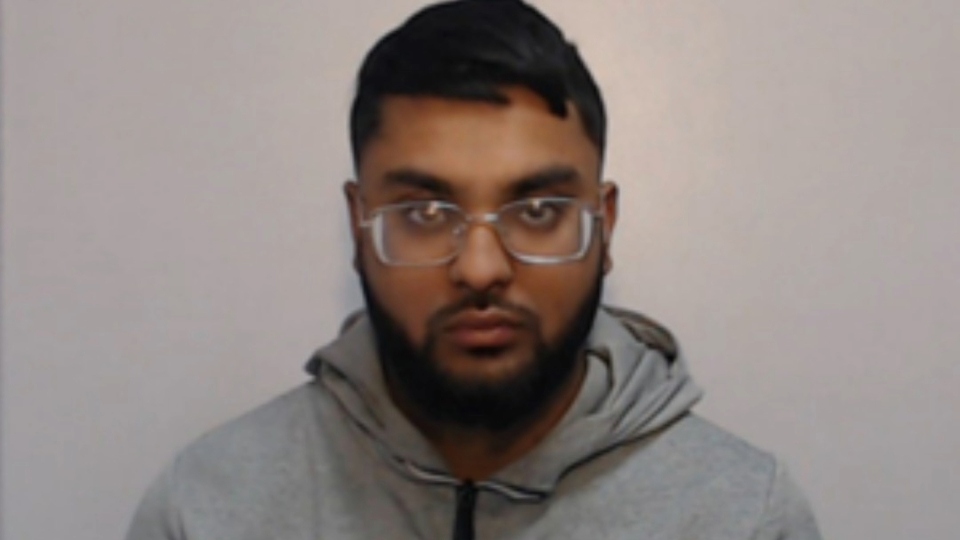 Oldham dealer jailed after using drugs line mobile phone to call police
