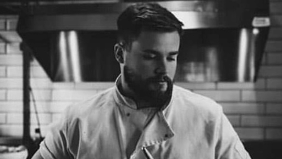 Top chef praises bosses despite hospitality business failing