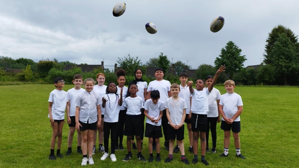 Kingfisher Learning Trust launches ambitious project with Oldham RLFC