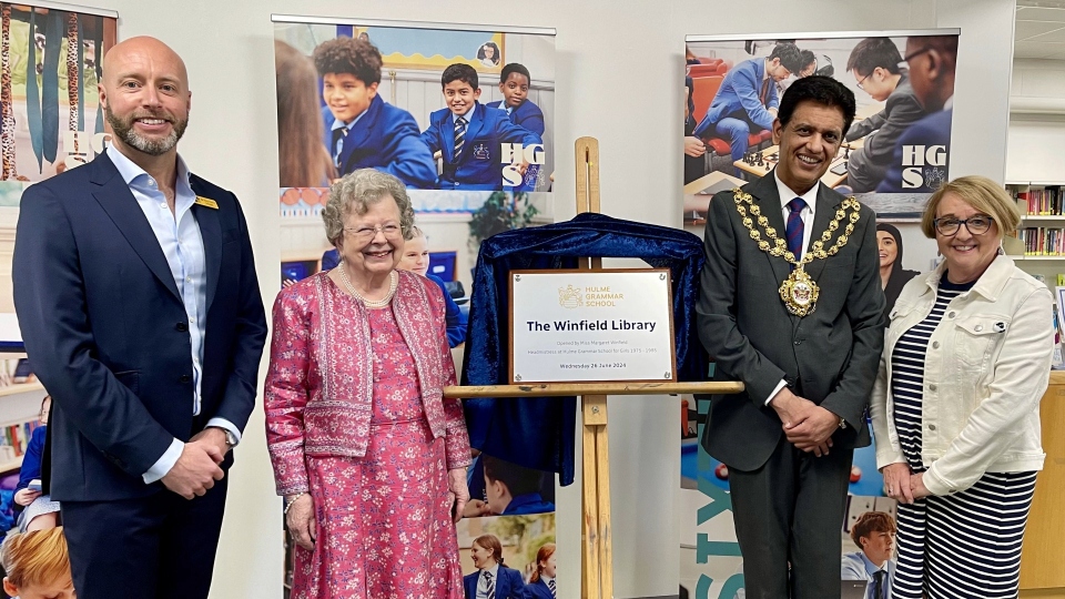 Hulme Grammar School launches Oldham-wide literacy award initiative